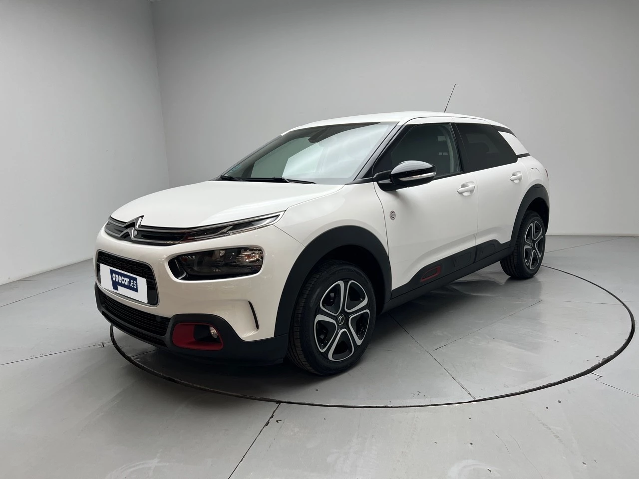 vehicle-main-image