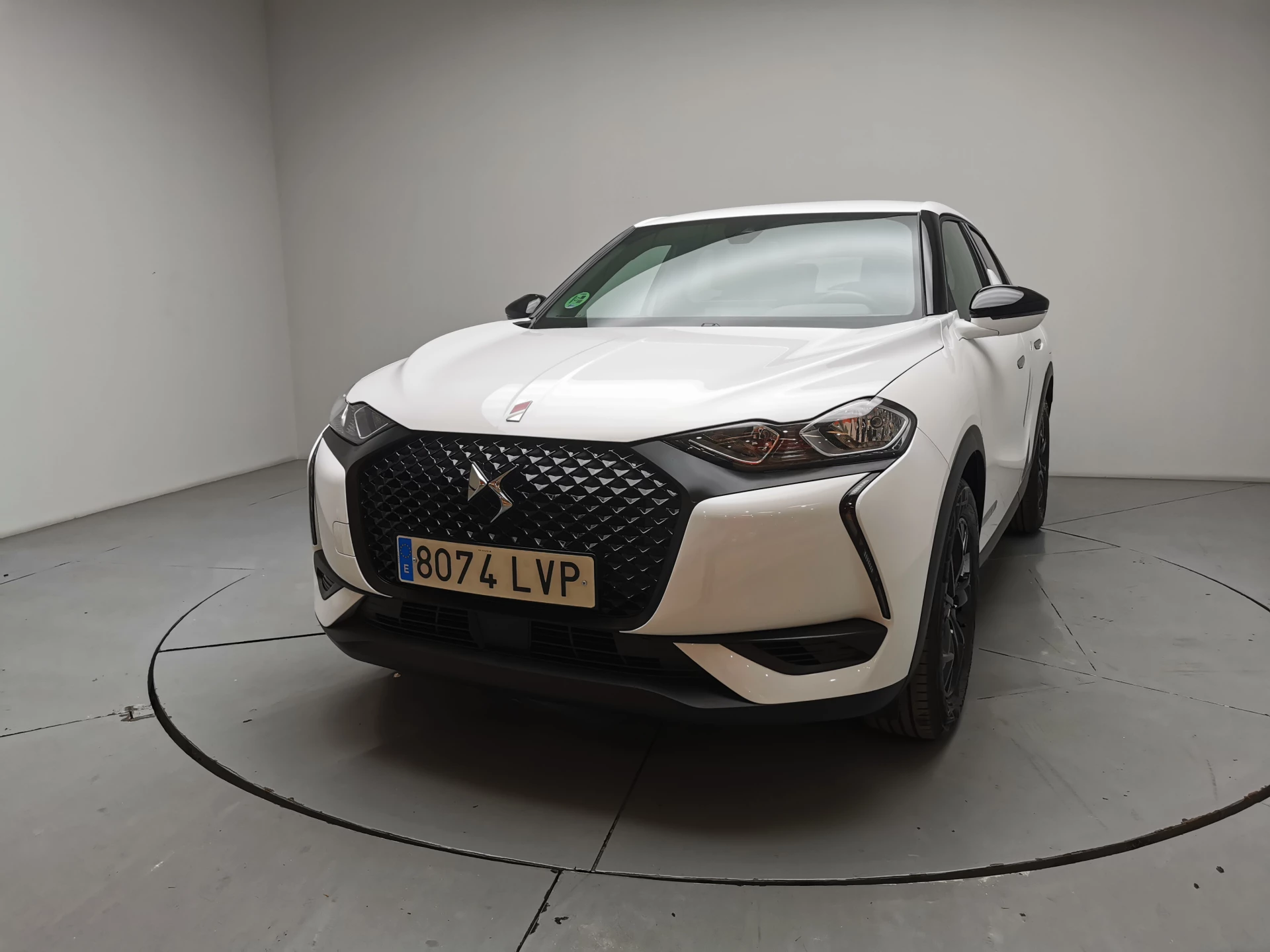 vehicle-main-image