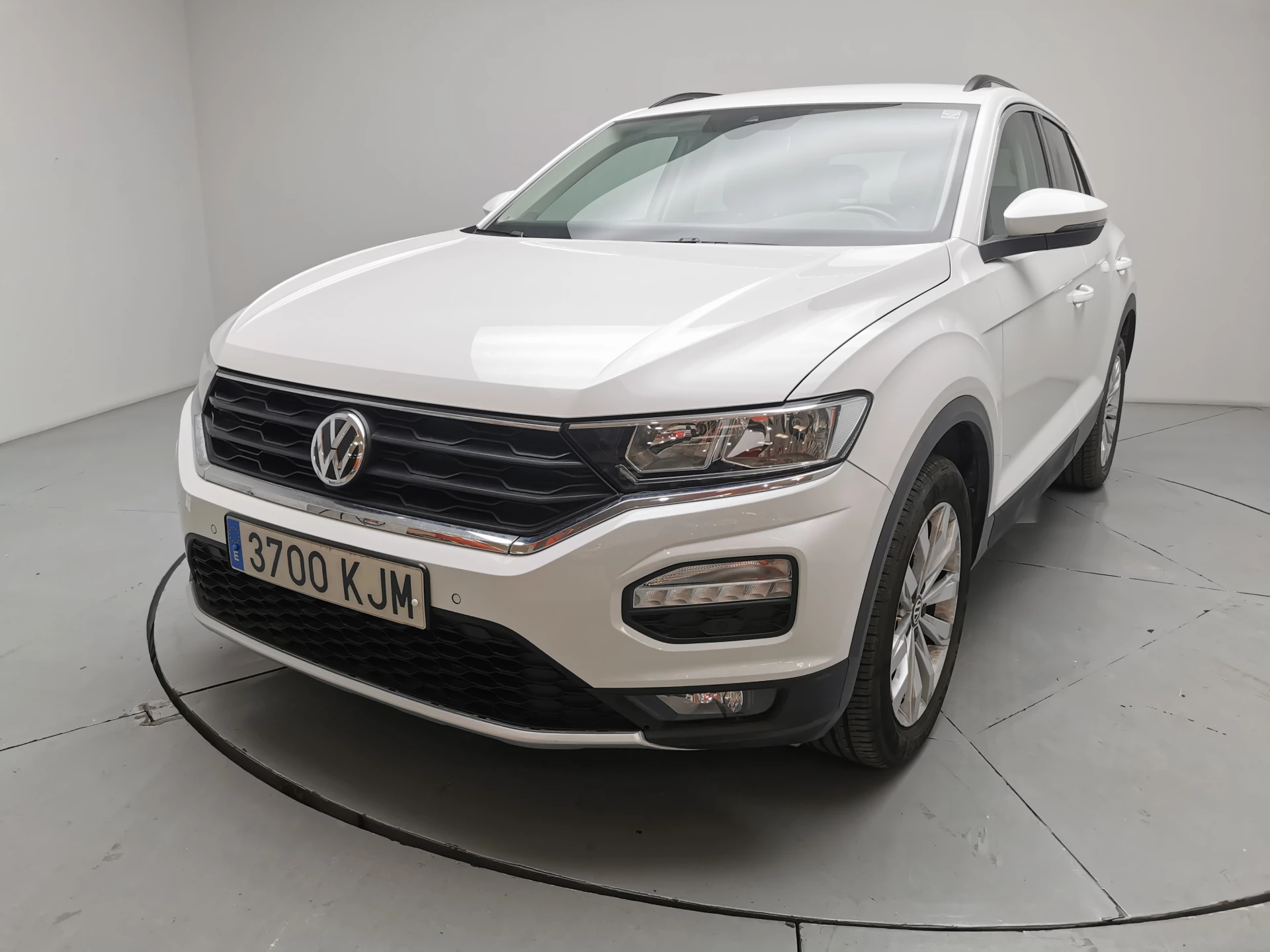 vehicle-main-image