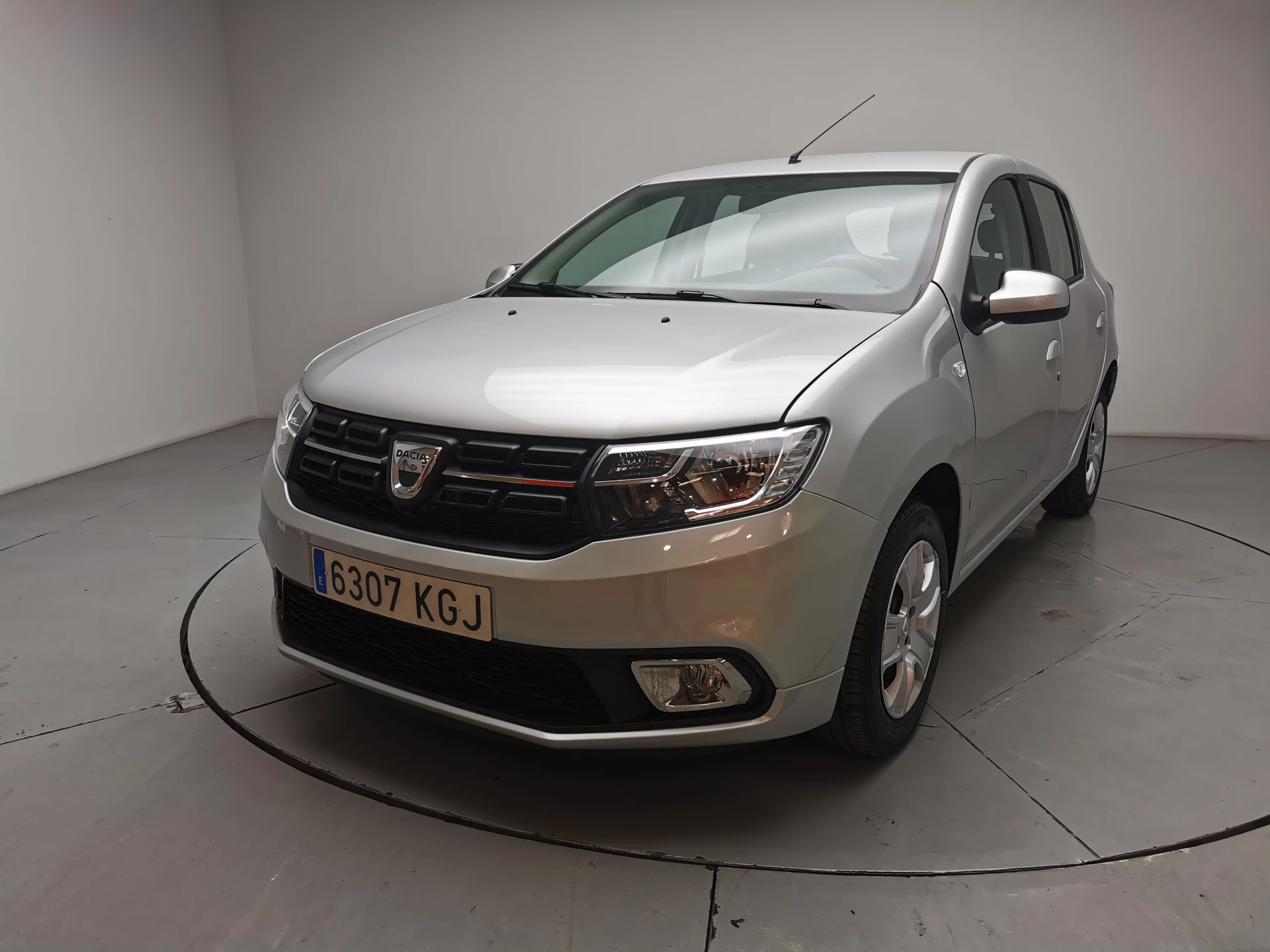 vehicle-main-image