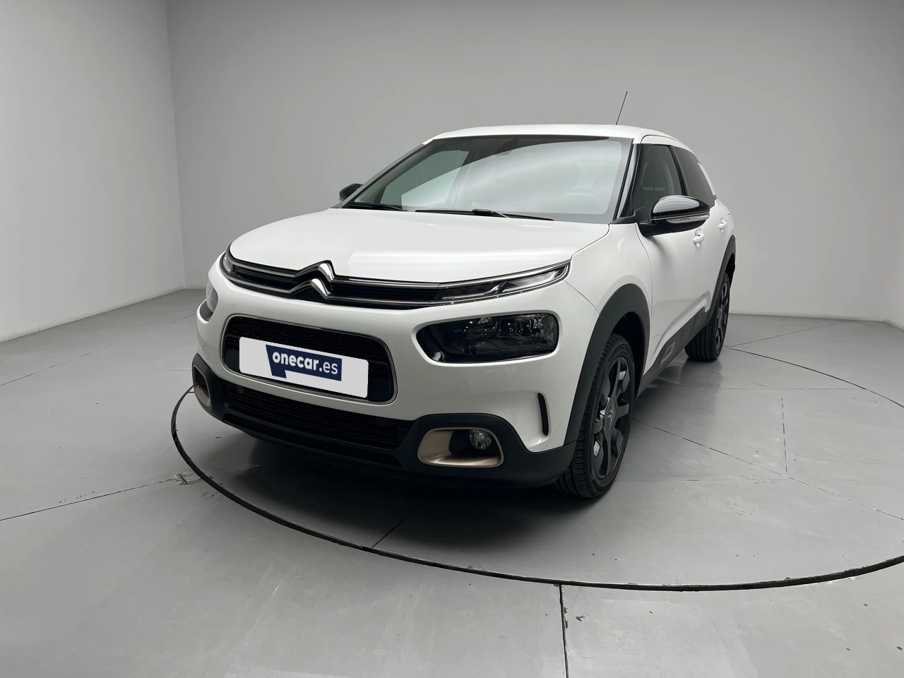 vehicle-main-image