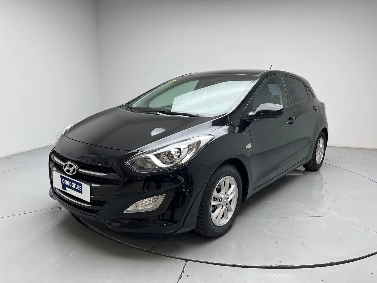 vehicle-main-image
