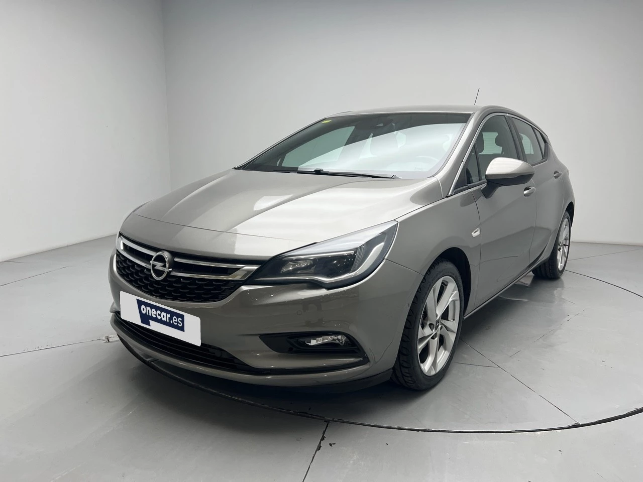 vehicle-main-image