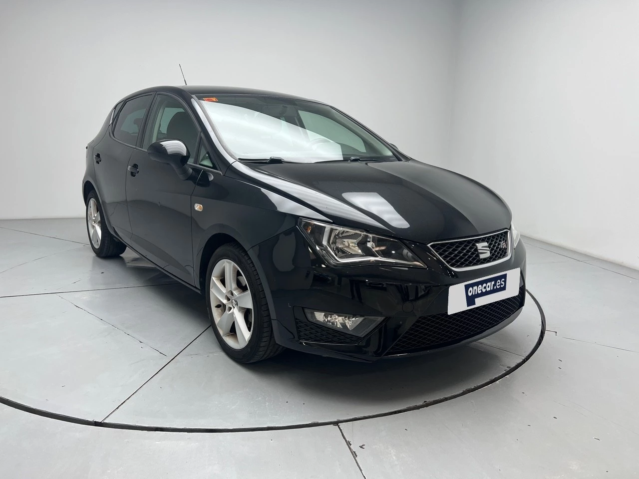 vehicle-main-image