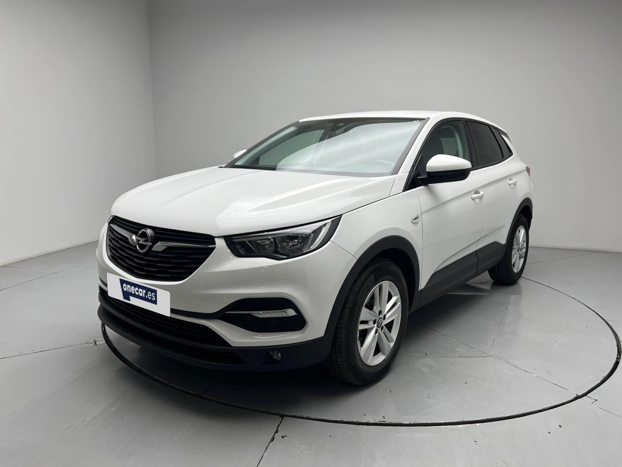 vehicle-main-image