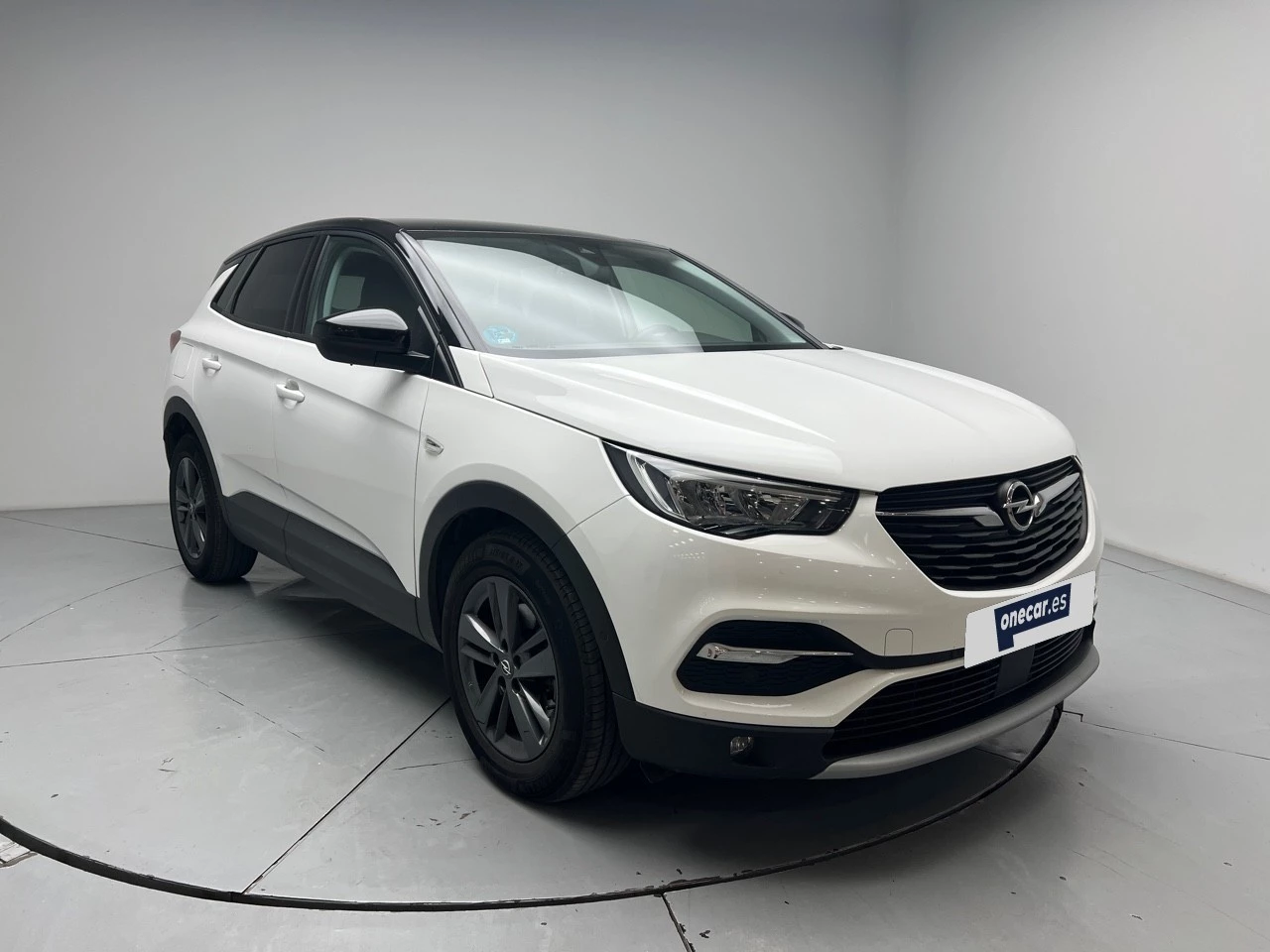 vehicle-main-image
