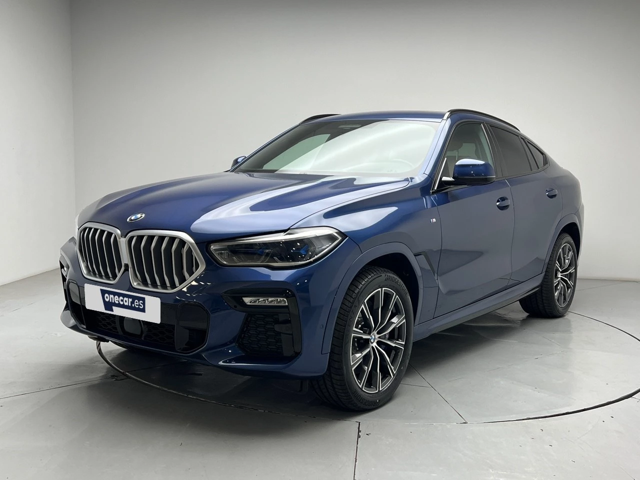vehicle-main-image