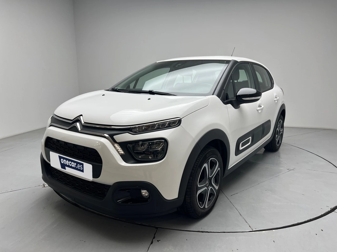 vehicle-main-image