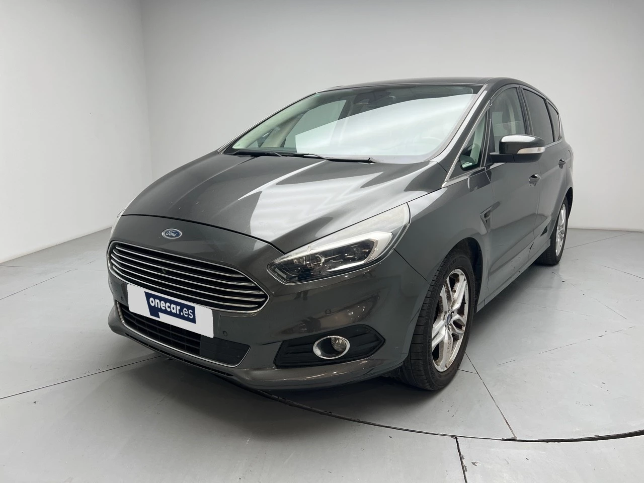 vehicle-main-image