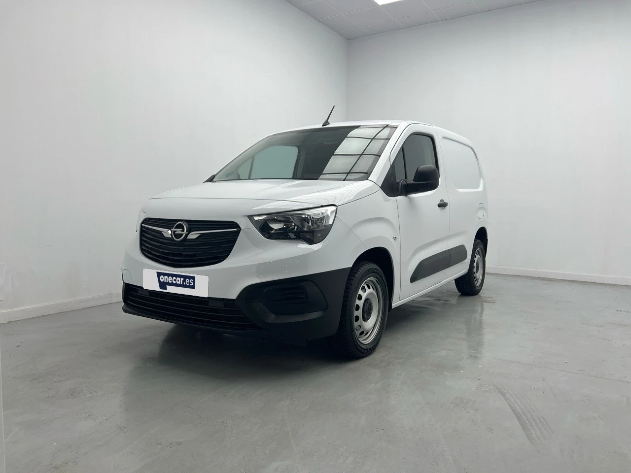 vehicle-main-image