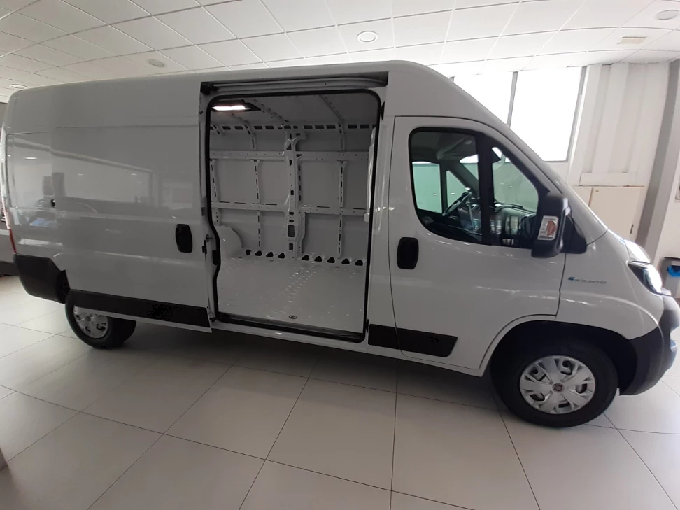 vehicle-main-image