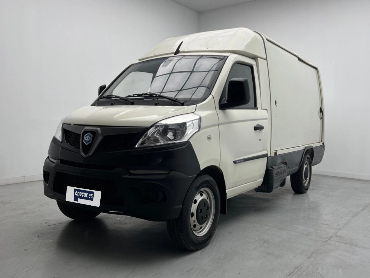 vehicle-main-image