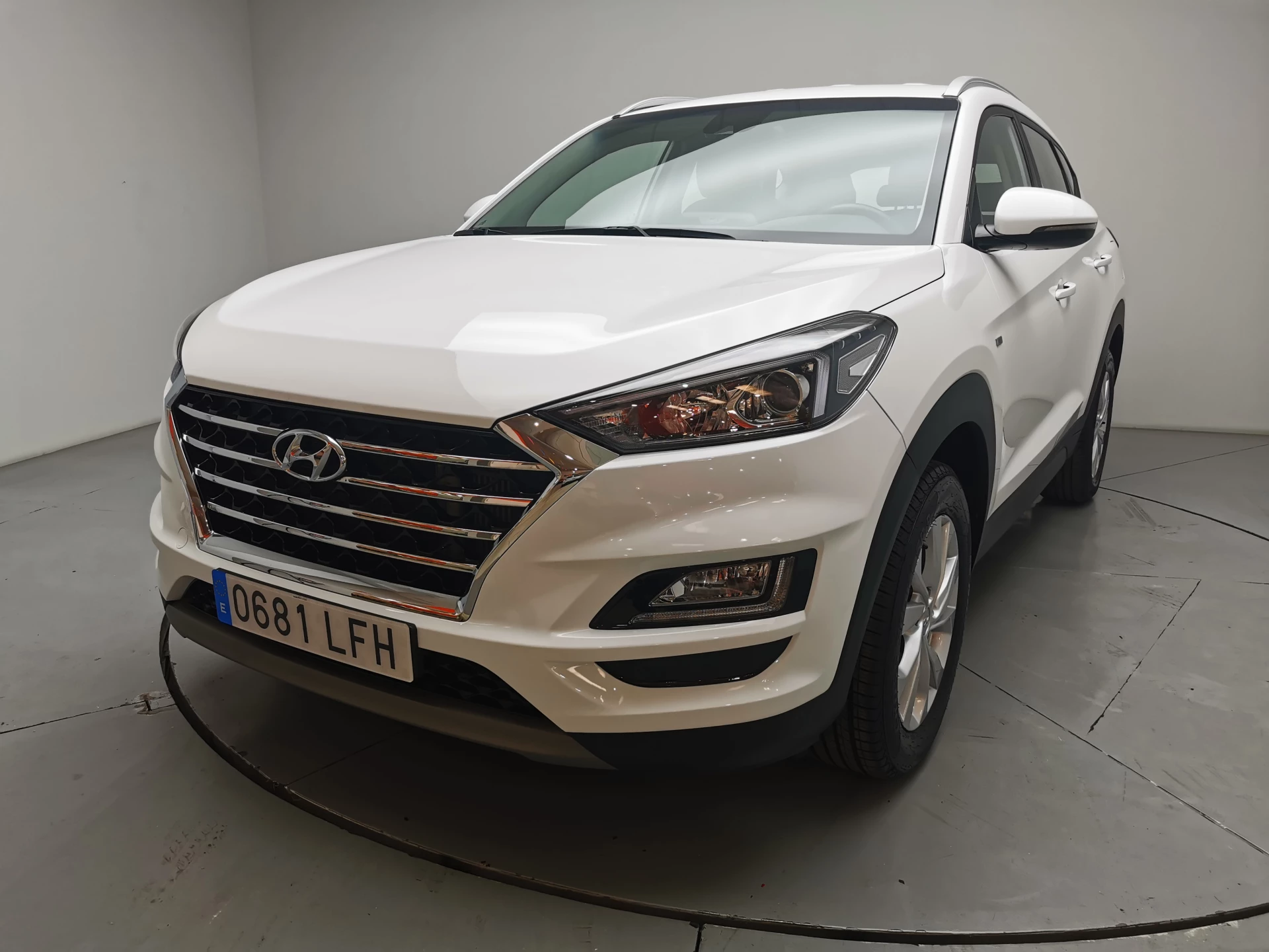 vehicle-main-image