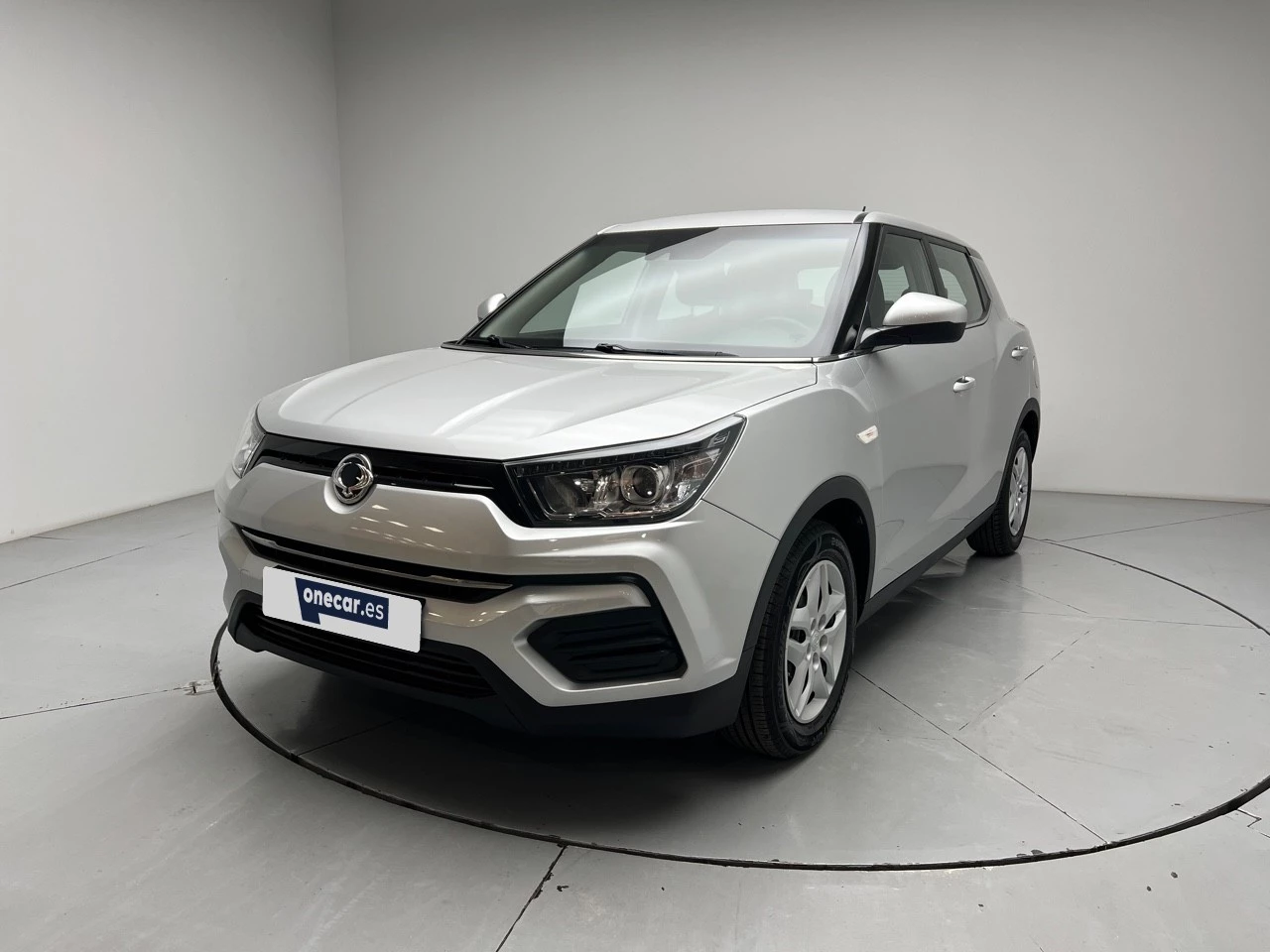 vehicle-main-image