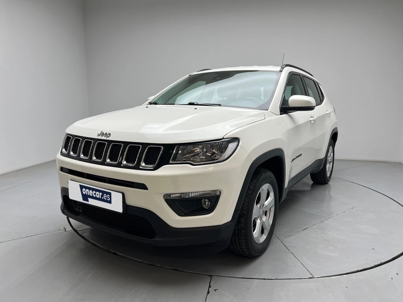 vehicle-main-image